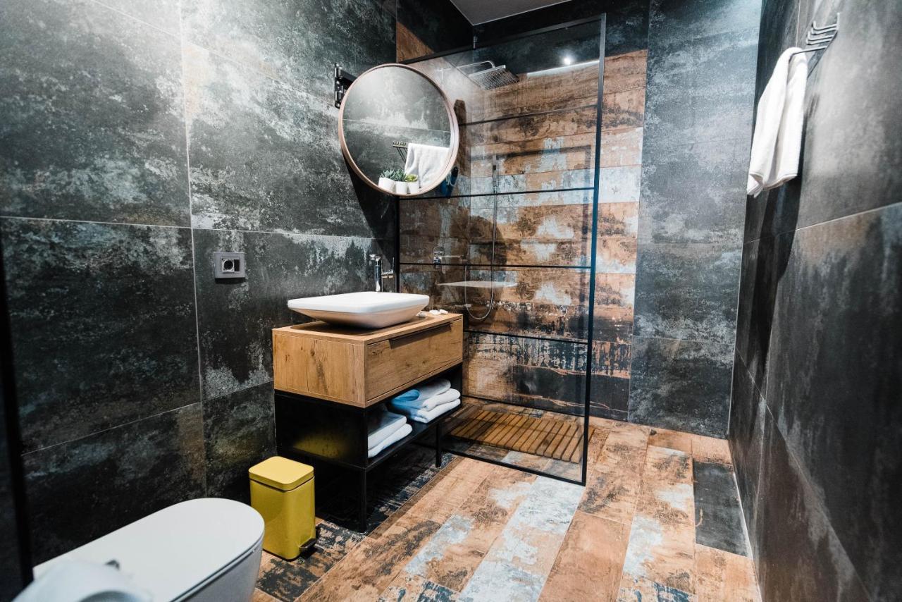 Square 19-Boutique Rooms Нови-Сад Экстерьер фото