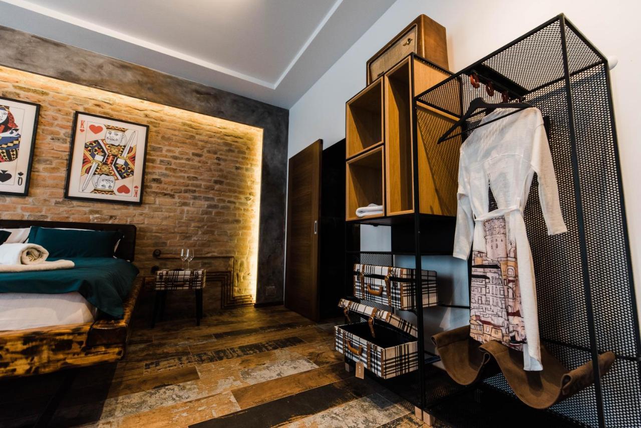 Square 19-Boutique Rooms Нови-Сад Экстерьер фото